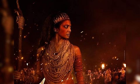 Malavika Mohanan commences dubbing for Thangalaan