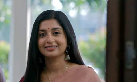 Queen Elizabeth trailer: Meera Jasmine portrays a headstrong working women