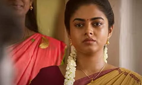 Siddhi Idnani shares a photo from the sets of Kathar Basha Endra Muthuramalingam