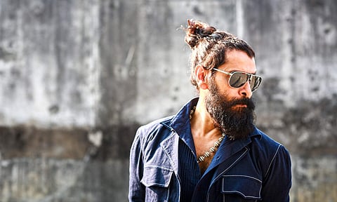 Vikram returns to sets of Thangalaan