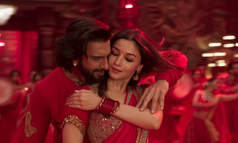 Dhindora Baje Re song from Rocky Aur Rani Kii Prem Kahaani out