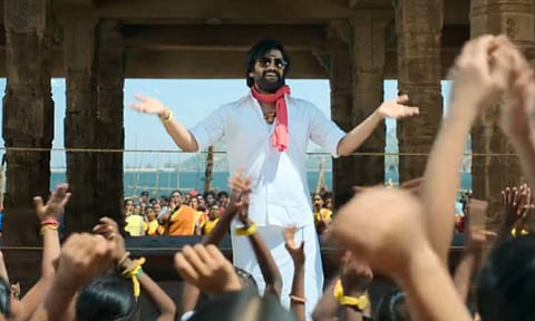 Santhanam's Vadakkupatti Ramasamy trailer out