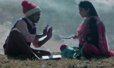 'Santhosha Saaral Mazhai' song from Pugazh's Mr Zoo Keeper out