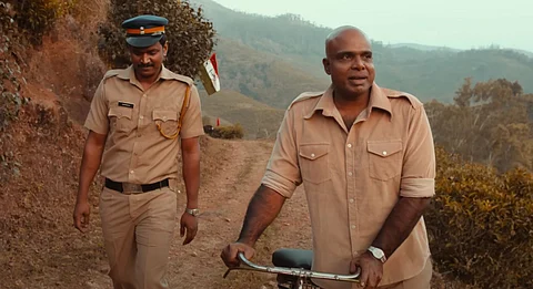 Anchakkallakokkan stars Chemban Vinod Jose and Lukman Avaran