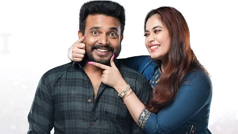 ‘Feel My Smile’ from Raju Yadav is an upbeat love song