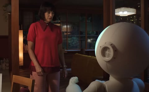 Sunny Trailer: Rashida Jones forges a friendship with a domestic robot

