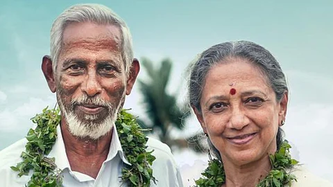 Jayarajan Kozhikode and Leela Samson from Jananam 1947 Pranayam Thudarunnu
