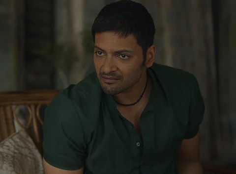 Ali Fazal as Guddu Pandit in Mirzapur