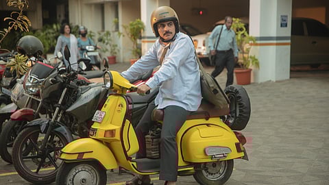 Manav Kaul in Tribhuvan Mishra: CA Topper