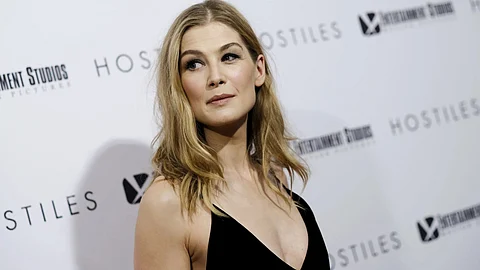 Rosamund Pike to headline Netflix's new Silicon Valley thriller series Thumblite