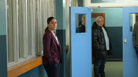 Kareena Kapoor Khan and Hansal Mehta on the sets of The Buckingham Murders
