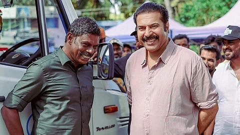 Vinayakan (L), Mammootty (R)