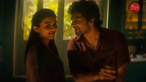 'Kaadhal Sadugudu' remix song from Madraskaaran out
