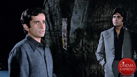 Shashi Kapoor and Amitabh Bachchan in Deewaar