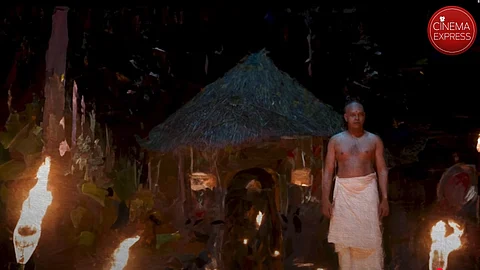 'Kettingo' song from Vadakkan out