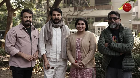Mohanlal and Mammootty spotted shooting together for Mahesh Narayanan's film, MMMN