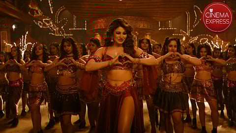 Urvashi Rautela in the music video