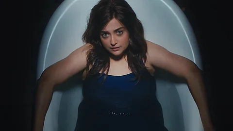 Monali Thakur unveils teaser of her upcoming song ‘Ek Baar Phir’