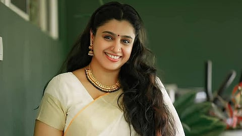 Samyuktha Varma clarifies her social media presence, cautions of scam