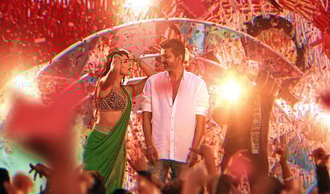 Vijay and Pooja Hegde set the floor on fire in Jana Nayagan's first song Thalapathy kacheri