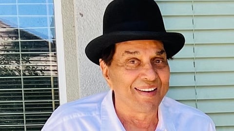 Dharmendra not on ventilator, is recuperating: Report