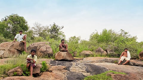 'Nee Oodidu' from Harikumar's Kinaru out