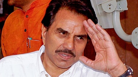 When Dharmendra joined politics: 'I banged my head into the mirror regretting what I had done'