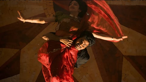 'Ratnamala' from Sivakarthikeyan's Parasakthi is a breezy romantic song in GV Prakash's vocals