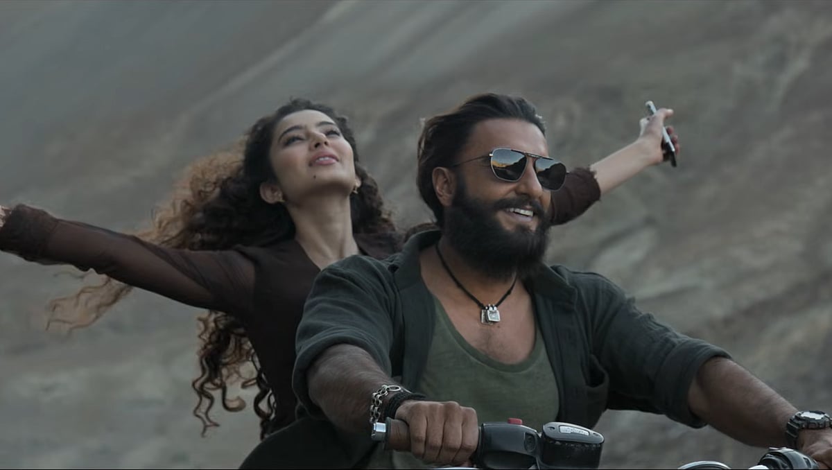 'Gehra Hua' from Dhurandhar featuring Arijit Singh's vocals out thumbnail