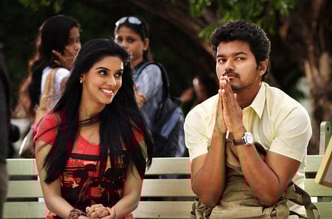 A still from Kaavalan