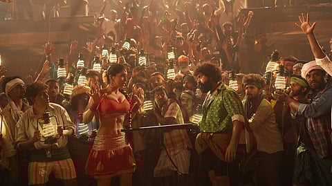 Kriti Verma in 'Ratuni Ratuni' song