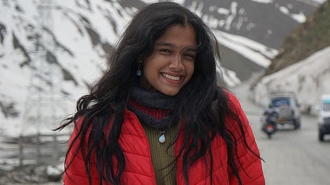 Manaswini Balabommala makes her Telugu film debut with Kokkoroko