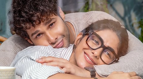 Do Deewane Seher Mein Movie Review: Siddhanth Chaturvedi-Mrunal Thakur starrer romance is clumsily written and executed