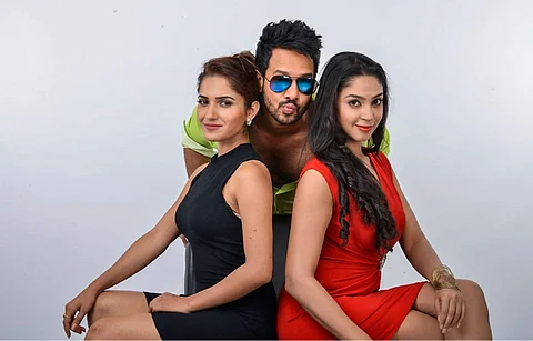 Kadaisi Bench Karthi: One for your spam folder