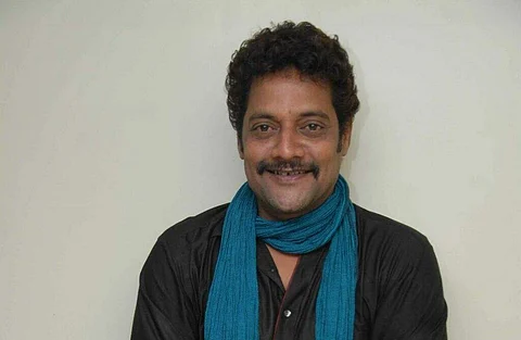 Ravi Shankar goes back to college