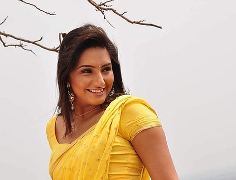 Ragini Dwivedi with Sharan in Yoganand’s directorial debut