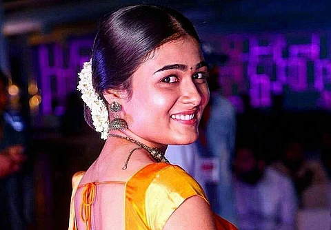 Shalini Pandey bags 100% Kadhal
