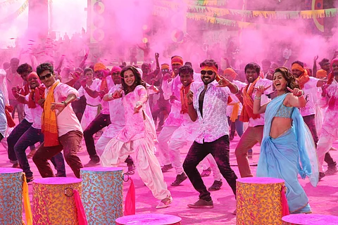 Kalakalappu 2 Review: A bloated comedy that gets funnier as it goes