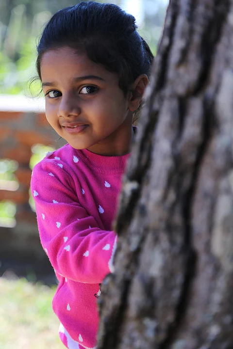 Kanmani Paapaa movie stills