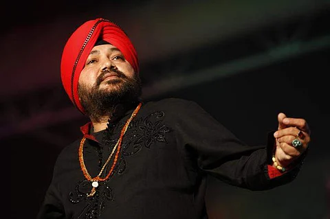 Singer Daler Mehndi debuts in Kannada with The Villain