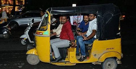 Karthi’s auto ride goes viral
