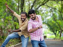 Oru Pazhaya Bomb Katha: A stale comedy fit for the 90s