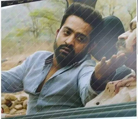 Trivikram bans phones on the sets of Aravinda Sametha Veera Raghava