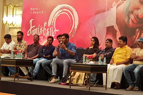Social media reviewers should publish their reviews only three days after the film&#39;s release: Vishal 