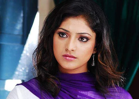 Hariprriya to star in RJ Mayur&#39;s debut directorial Kannad Gothilla