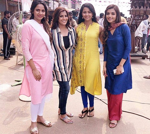 Varalaxmi Sarathkumar begins shooting for Sundar Balu's Kannitheevu