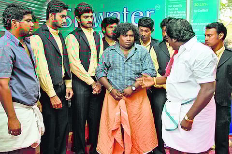 Yogi Babu, Robo Shankar cook up a kidnapping in Butler Balu