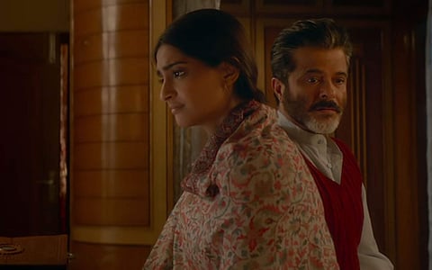 Ek Ladki Ko Dekha Toh Aisa Laga Review: More cliche, less pride 