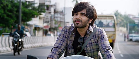 Kadhal Mattum Vena Review: Dull, directionless and defective