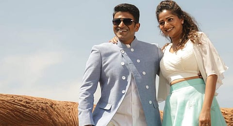 Natasaarvabhowma completes 25 days, team heads on a success tour
